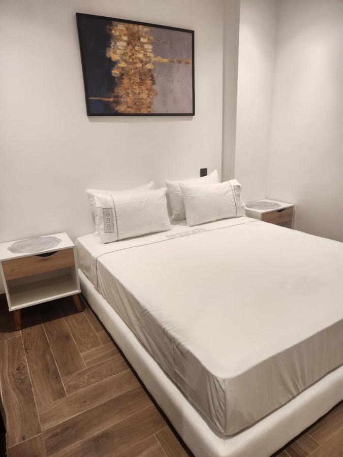 Modern Luxury Retreat: 2-Bedroom Apartment In The Heart Of Marrakech マラケシュ エクステリア 写真